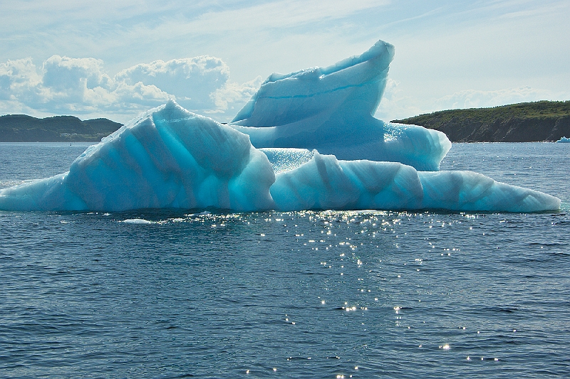 IMGP0697.jpg - An iceberg in the the inlet at Durrell, Newfoundland, near Twillingate.